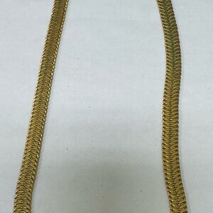 Elegant 16” Gold Tone Chain Necklace